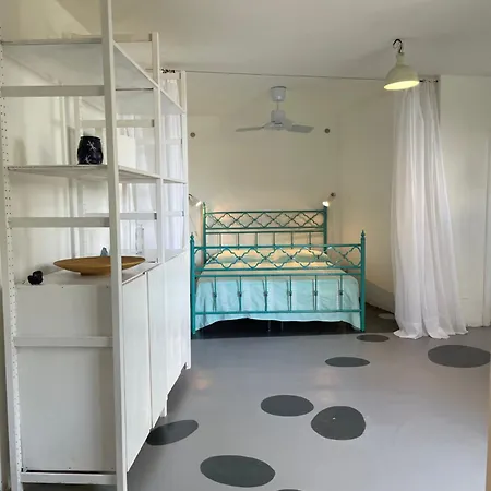 Hibiscus Апартаменты Стромболи